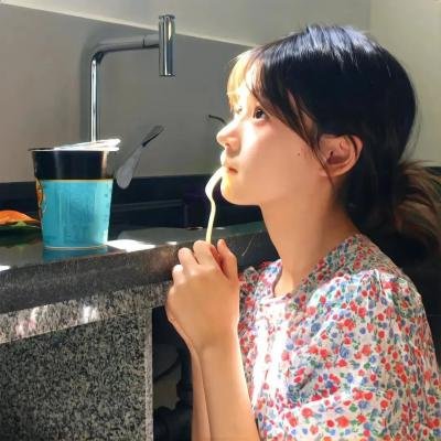 美女与液体人